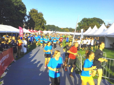 EXPO-floor Zeltboden im Jugend-Camp mit Event und Sport